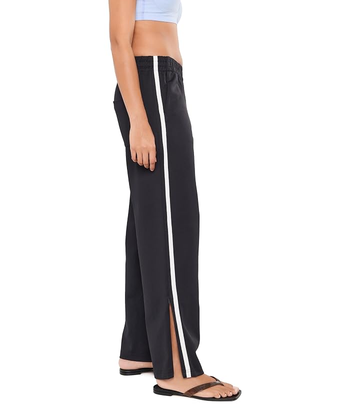 Beyond Yoga That Tracks Pants - Image 3