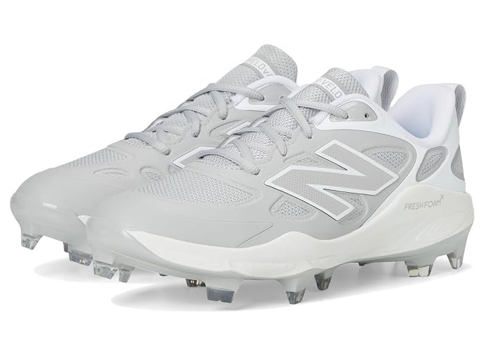 New Balance Fresh Foam Velov4 Molded Softball Cleats