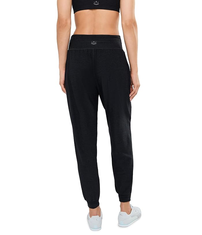 Beyond Yoga Midweight Spacedye Midi Joggers - Image 4