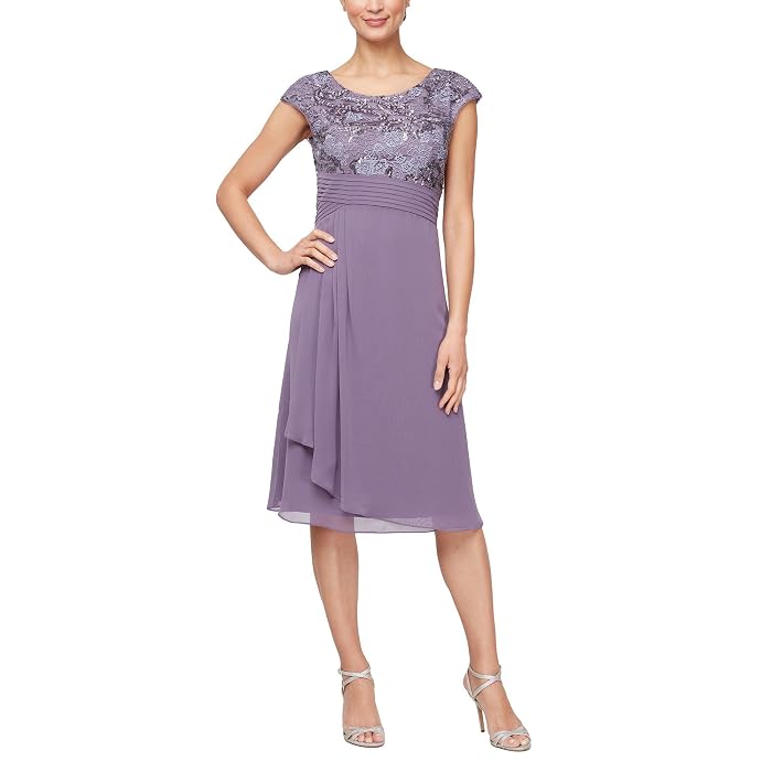 Alex Evenings Short Embroiderd with Pleated Waist