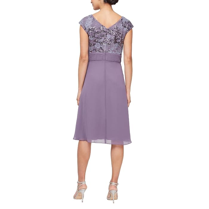 Alex Evenings Short Embroiderd with Pleated Waist - Image 2