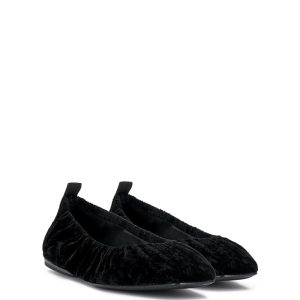 Vince Camuto Verline