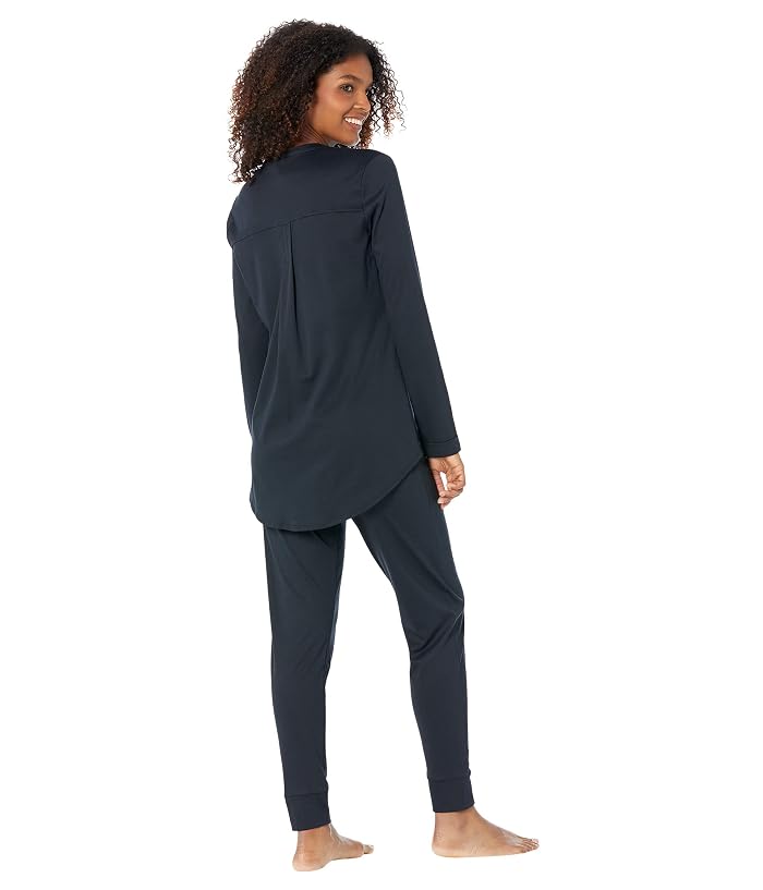 Hanro Pure Essence Long Sleeve Pajama Set - Image 3