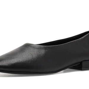 Kenneth Cole New York Garland