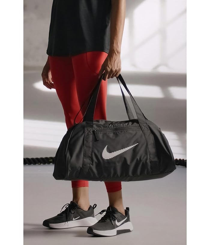 Nike Gym Club Duffel Bag 24L - Image 4