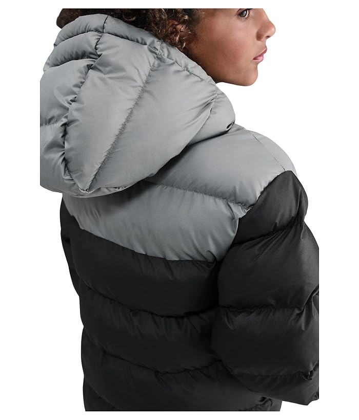 Nike Kids Sportswear All Day Play Therma-FIT Loose-Fit Puffer Jacket (Big Kid) - Image 2