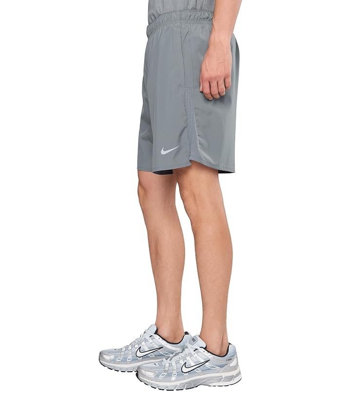 Nike Dri-FIT Challenger 7" Brief-lined Shorts - Image 3