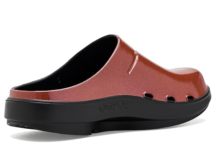OOFOS Oocloog Luxe Clogs - Image 3