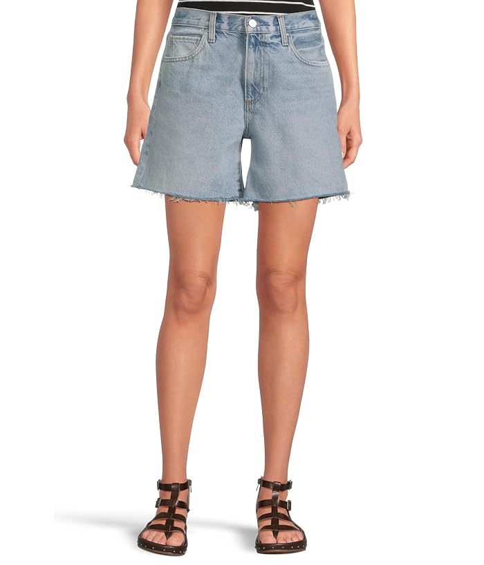 Paige Archie Long Shorts in Grand Tour