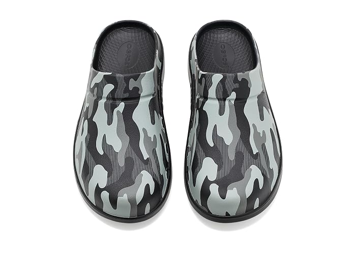 OOFOS Oocloog Luxe Clogs - Image 2