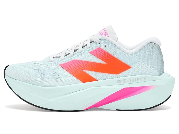 New Balance FuelCell SuperComp Trainer v3 - Image 4