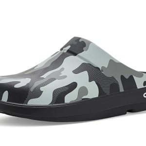 OOFOS Oocloog Luxe Clogs