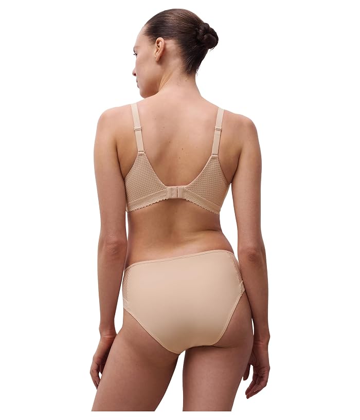 Chantelle Romance Low Coverage T-shirt Bra - Image 2