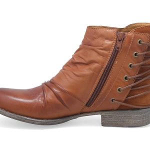 Miz Mooz Libretto