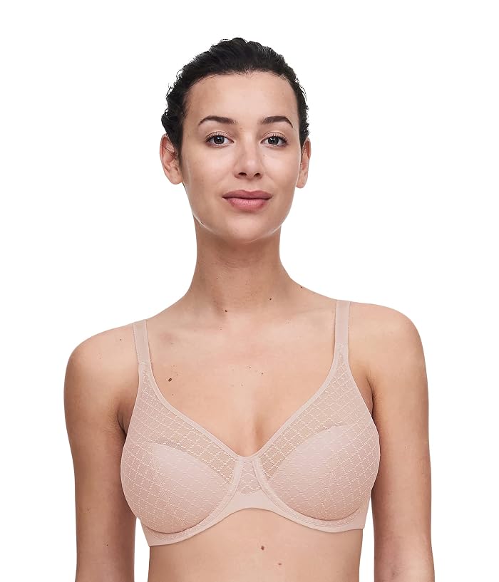 Chantelle Norah Chic Molded Bra - Image 4