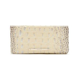 Brahmin Adelle