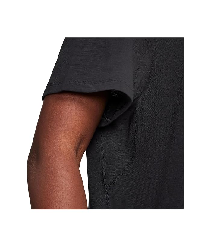 Nike One Relaxed Dri-FIT Short-Sleeve Top - Image 3