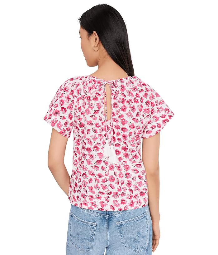 CeCe Short Sleeve Front Keyhole Raglan Top - Image 4