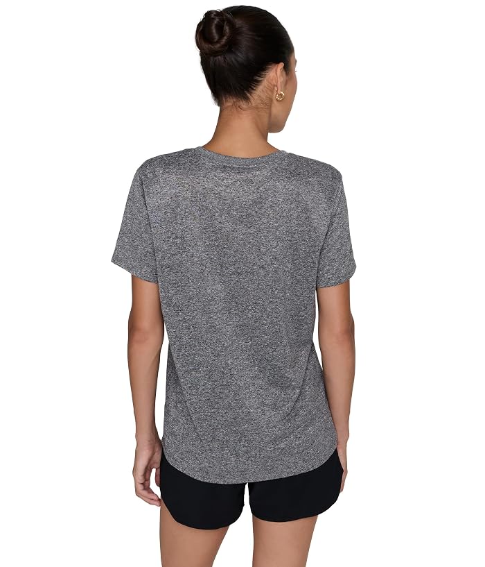Nike Dri-FIT Relaxed Short Sleeve T-shirt - Image 4
