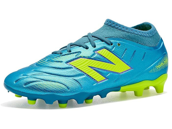 New Balance Kids Tekela Team Low Laced Junior Fg V5 (Little Kid/Big Kid)