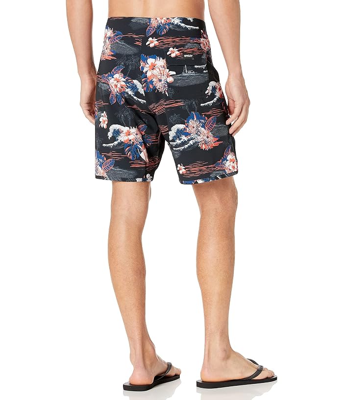 Oakley Standard Tropical Bloom 18 Boardshort - Image 2