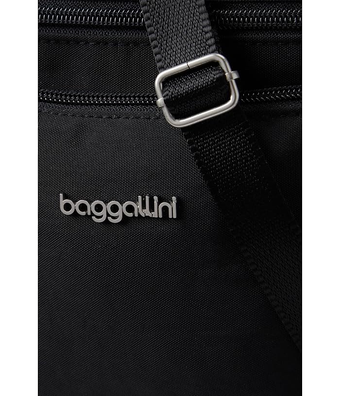 Baggallini Modern Pocket Crossbody - Image 4