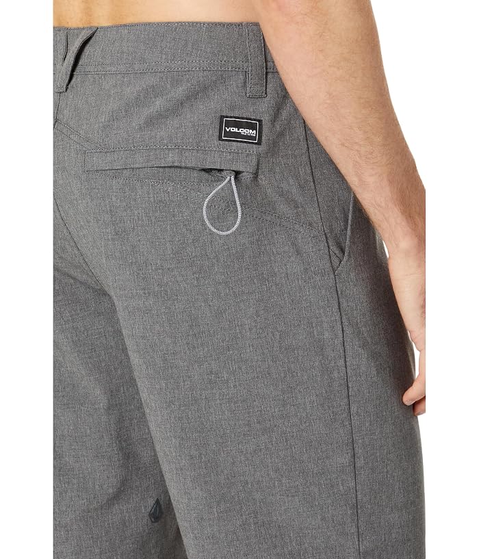 Volcom Frickin Cross Shred Static 20" Hybrid Shorts - Image 3