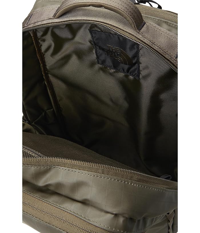 The North Face Base Camp Voyager Daypack - Image 3