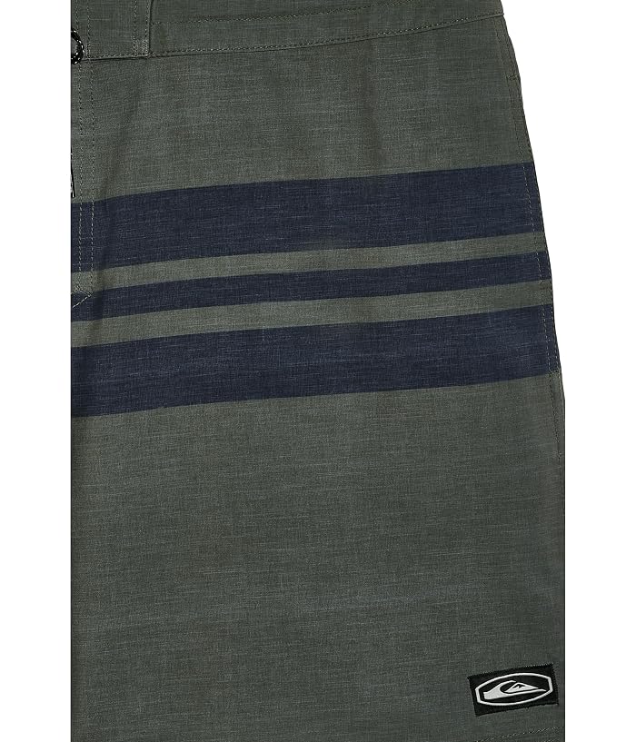 Quiksilver Surfsilk Street-Trunk 18 BoardShorts - Image 3